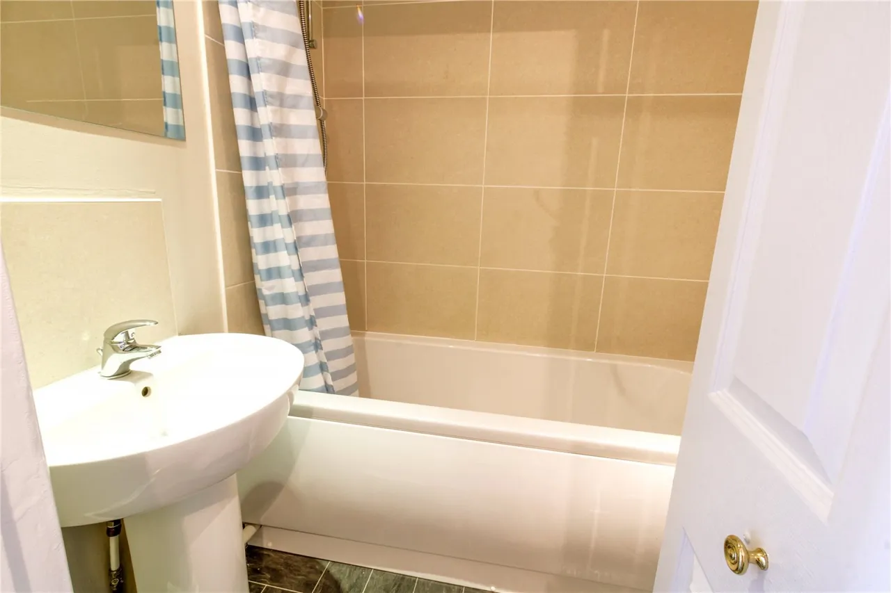 Roegate Drive, St Anne's Park, BS4, photo 10
