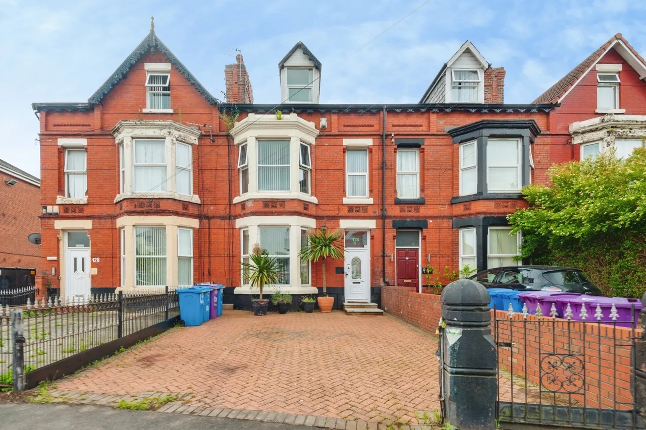 6 bed property for sale, Moscow Drive, Liverpool, L13