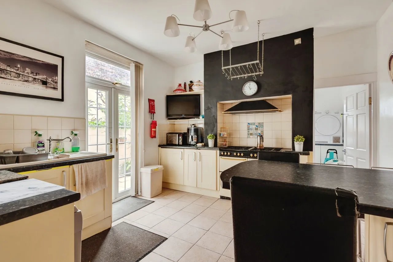 Moscow Drive, Liverpool, L13, photo 6