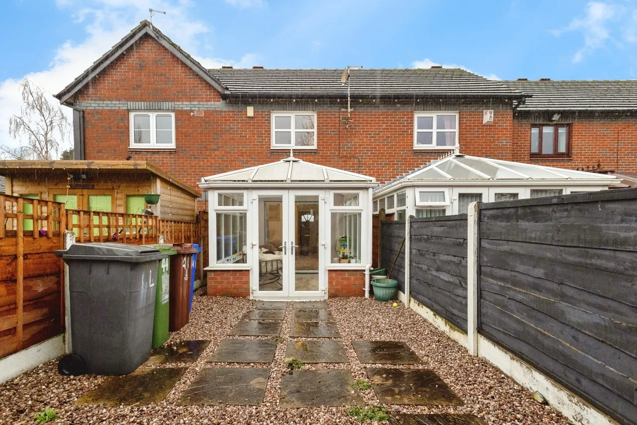 Southfield Close, Dukinfield, Greater Manchester, SK16, photo 19