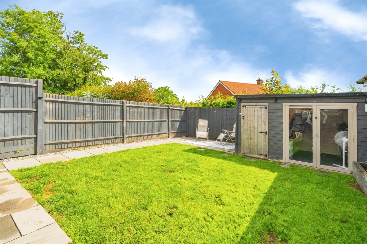 Kingfisher Drive, Crowborough, TN6, photo 12