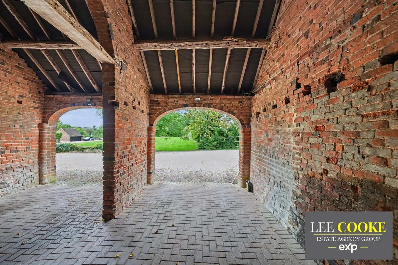 St. Thomas Priory, Brancote, ST18, photo 10