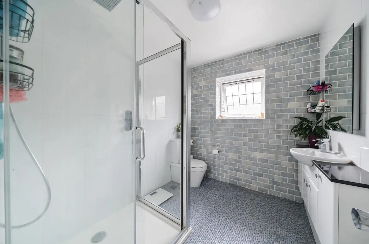 Buckland Road, Cheam, SM2 7LL, photo 10