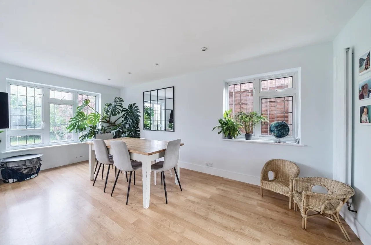 Buckland Road, Cheam, SM2 7LL, photo 3