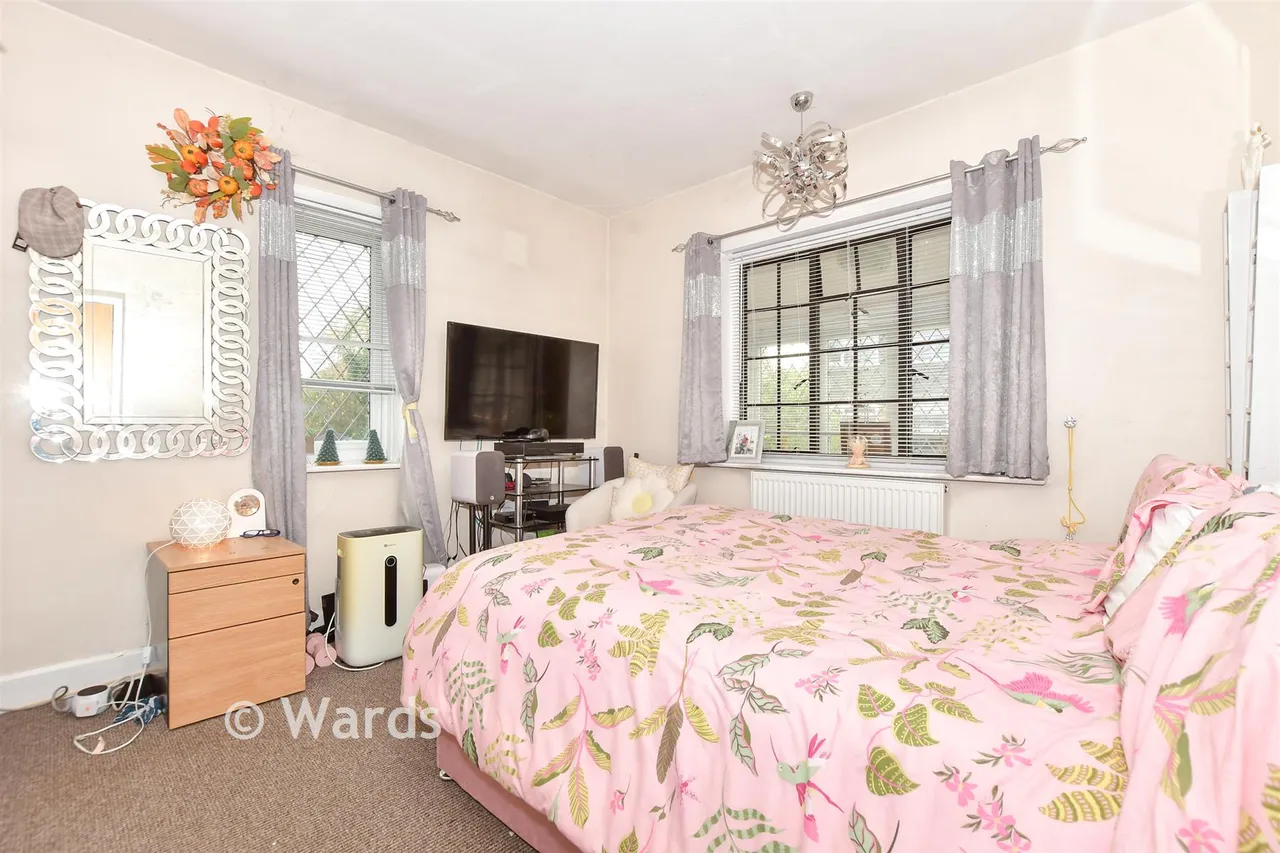 Raymoor Avenue, St Mary's Bay, TN29, photo 5