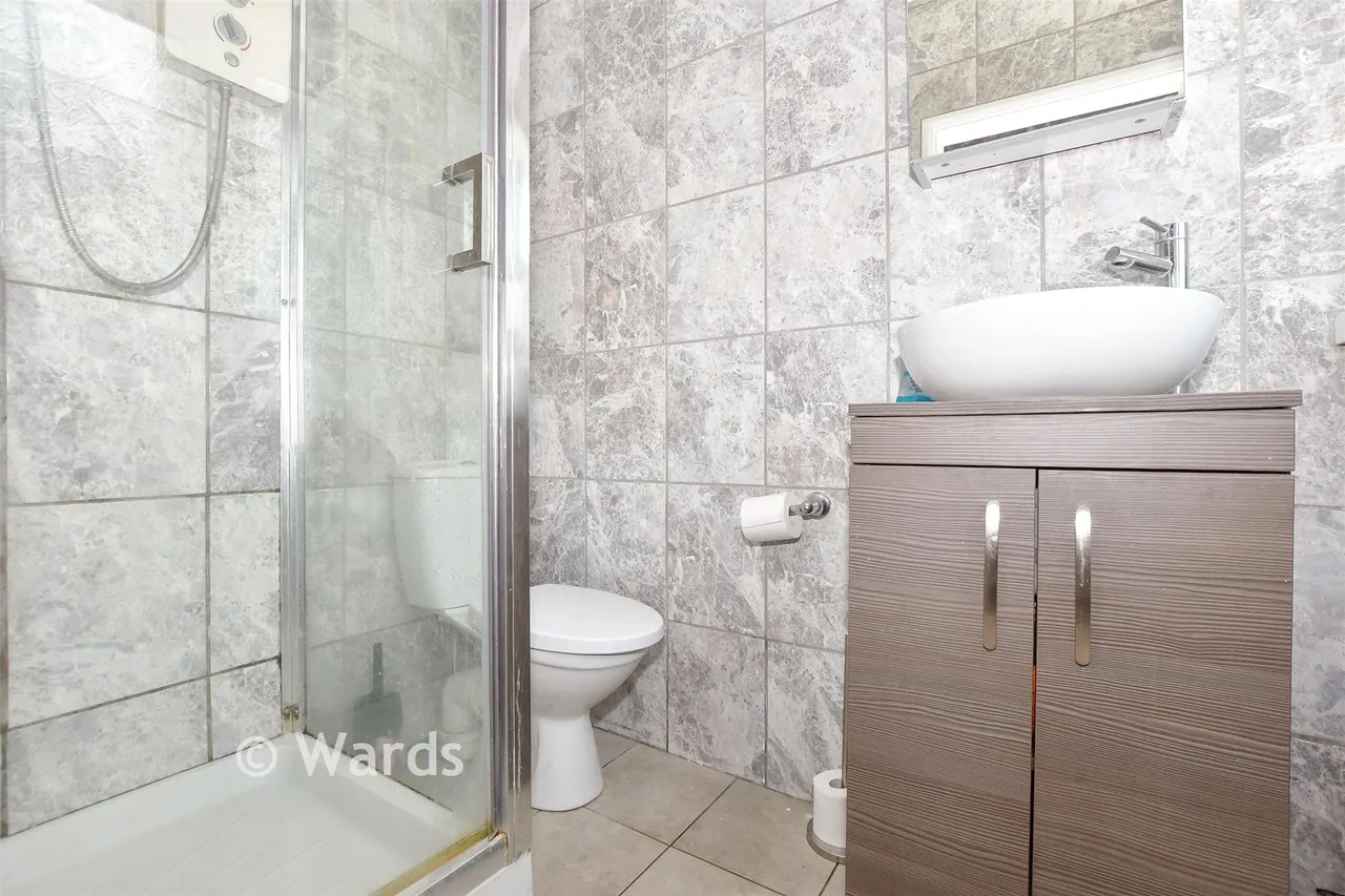 Raymoor Avenue, St Mary's Bay, TN29, photo 10