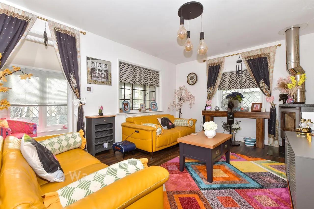 Raymoor Avenue, St Mary's Bay, TN29, photo 6