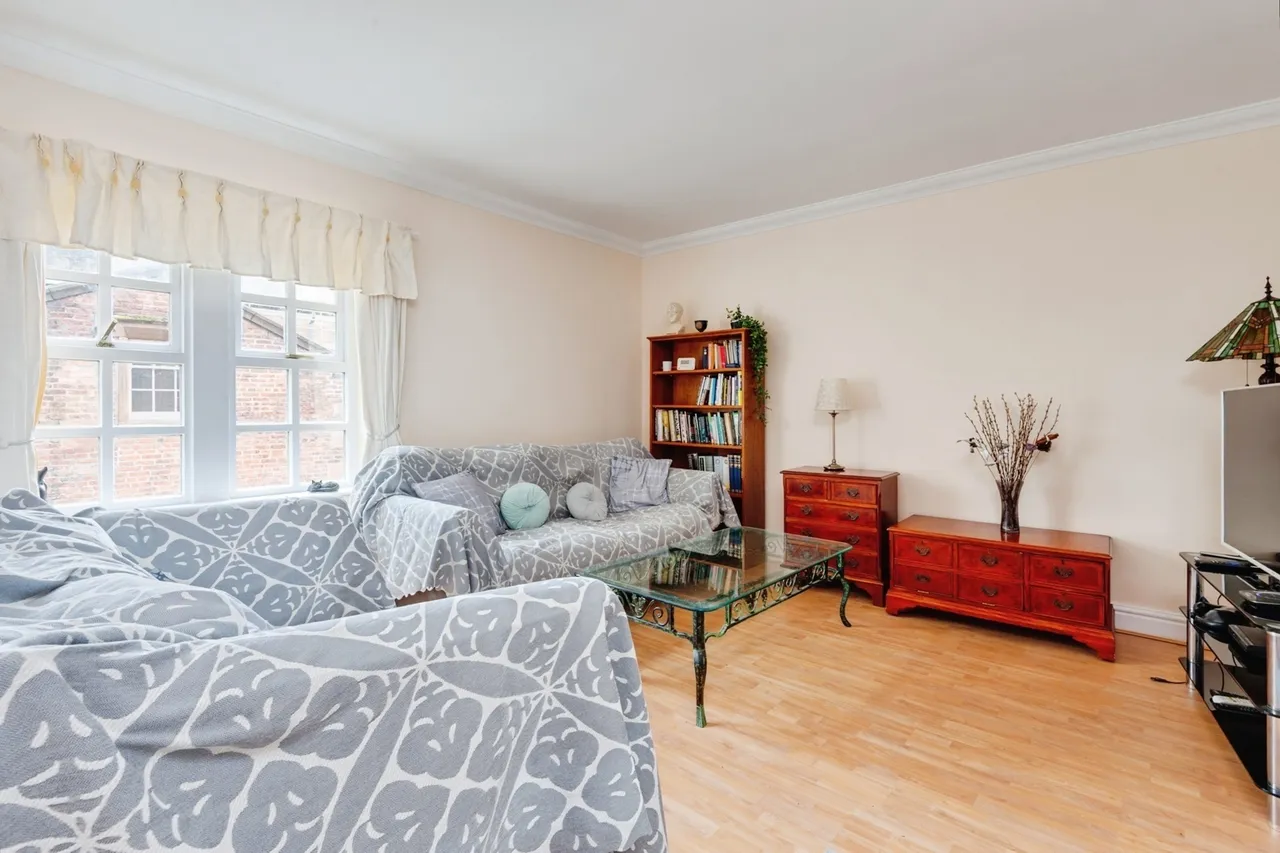 Prestbury Drive, St. Helens, WA10, photo 17