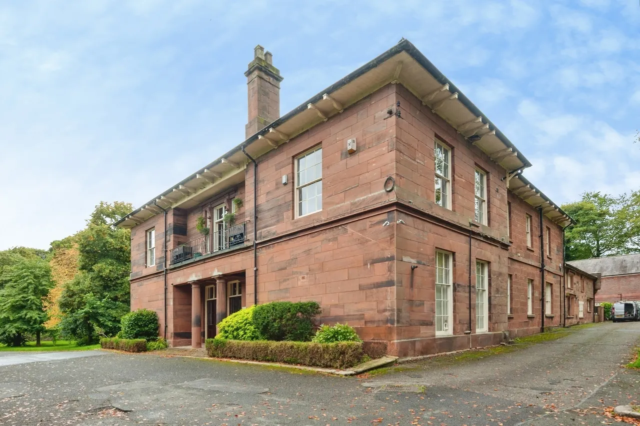 2 bed flat for sale, Prestbury Drive, St. Helens, WA10