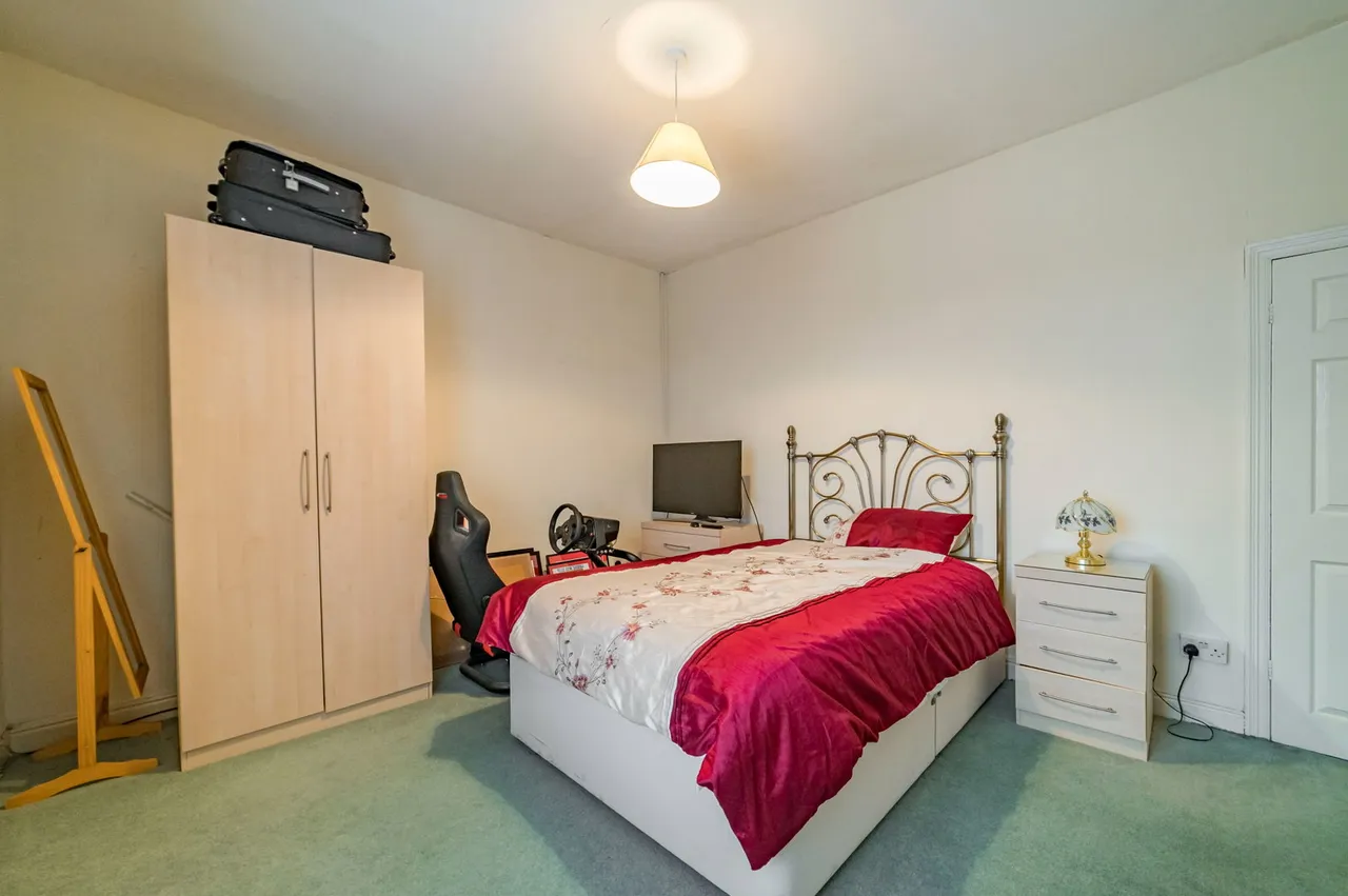 Rochdale Road East, Heywood, photo 12