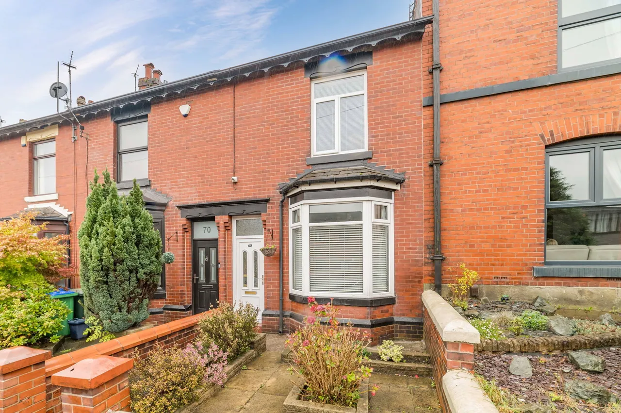 2 bed house for sale, Rochdale Road East, Heywood