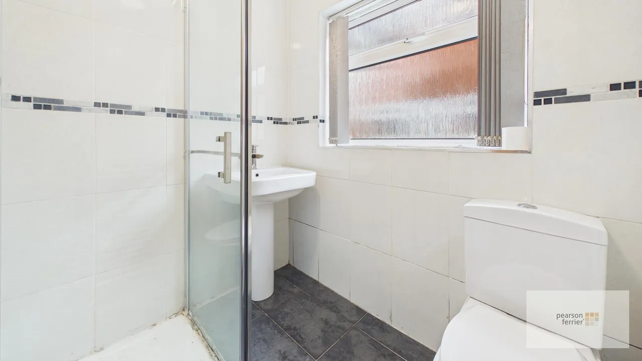 Lyndon Close, Tottington, BL8, photo 9