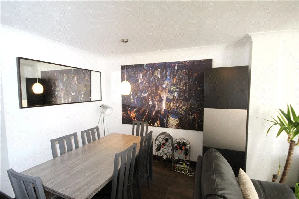 Kings Road, Egham, TW20, photo 7
