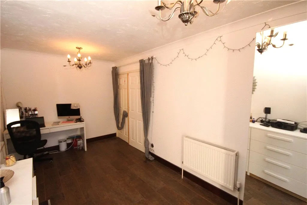Kings Road, Egham, TW20, photo 16