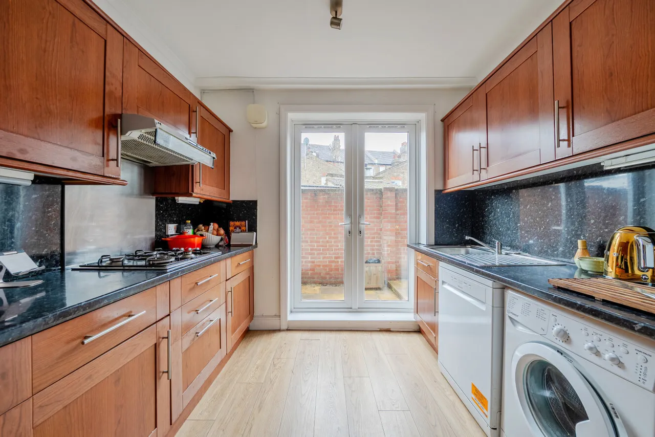 University Road, London, SW19, photo 6