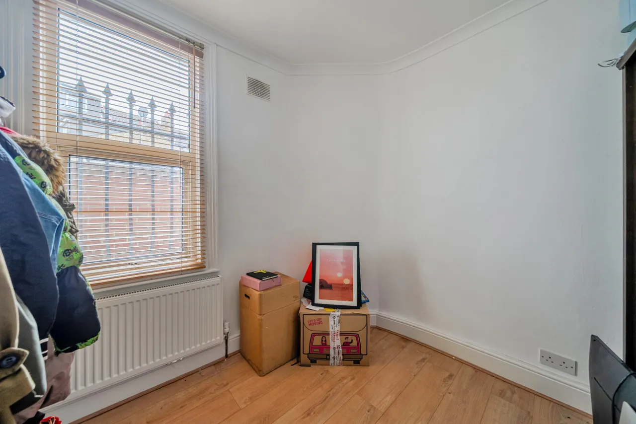 University Road, London, SW19, photo 12