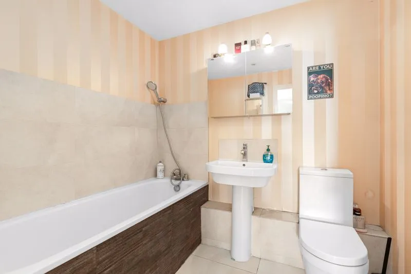 Church Street, Walton-On-Thames, KT12, photo 10