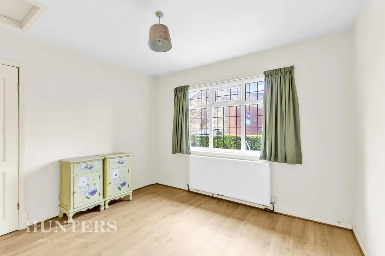 Henry Street, Smithy Bridge, OL15, photo 11