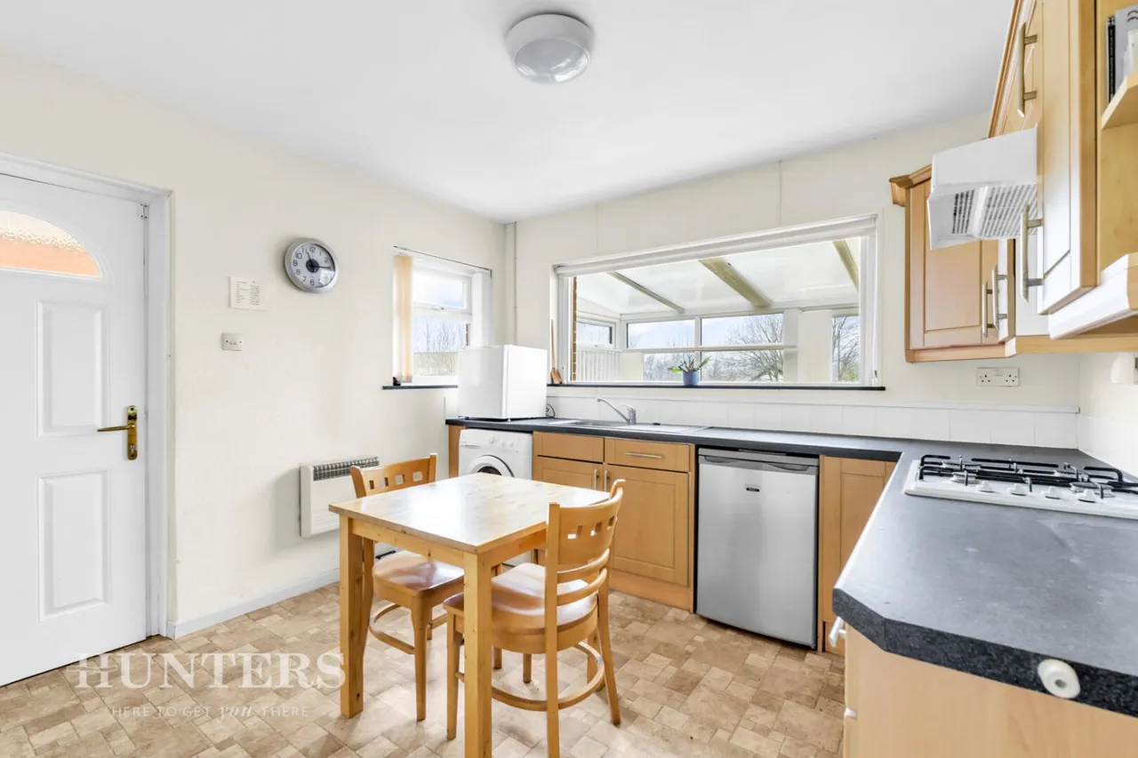 Henry Street, Smithy Bridge, OL15, photo 7