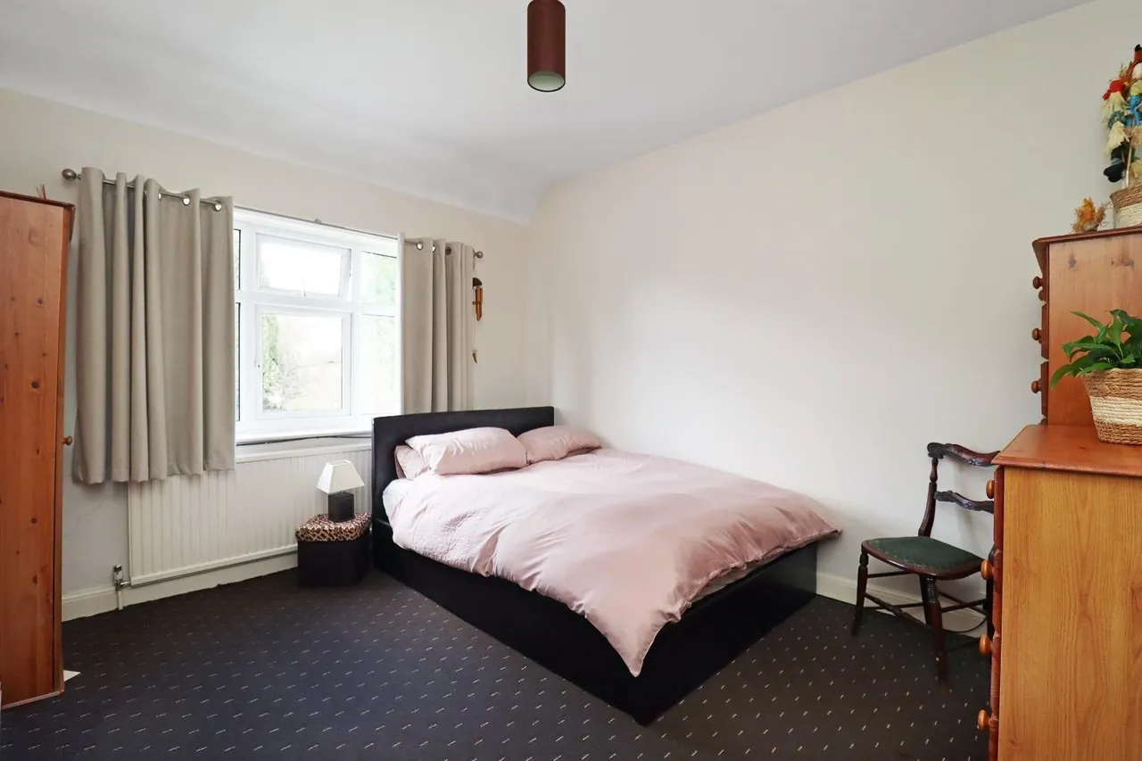 Langdale Road, Sale M33 4EN, photo 17