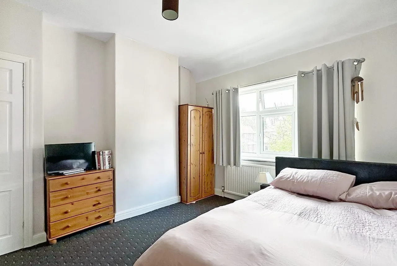 Langdale Road, Sale M33 4EN, photo 18
