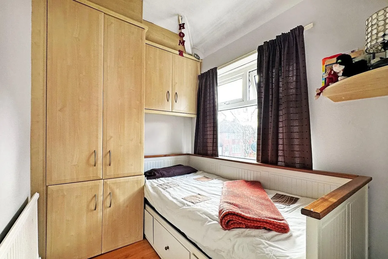 Langdale Road, Sale M33 4EN, photo 19