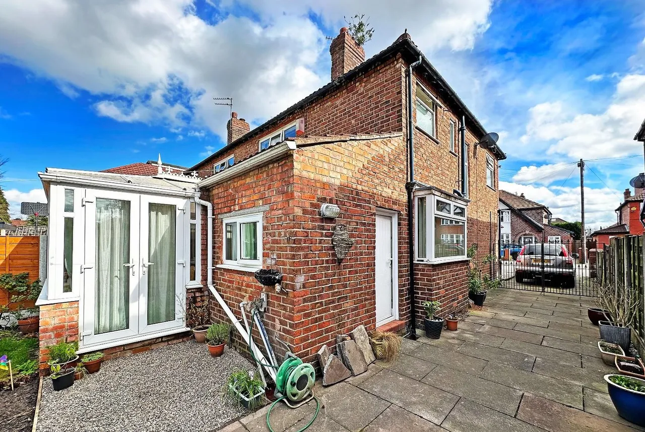 Langdale Road, Sale M33 4EN, photo 4