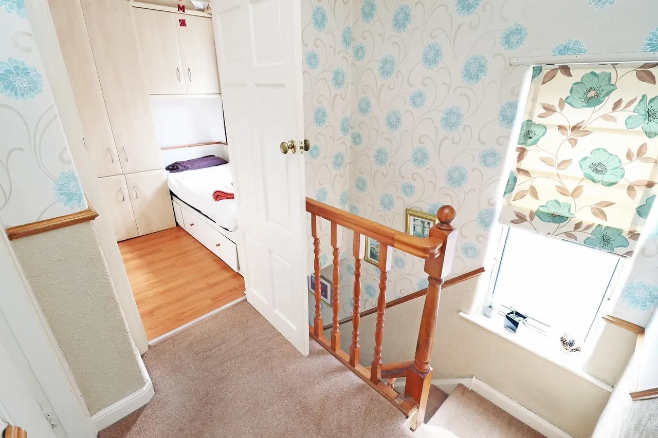 Langdale Road, Sale M33 4EN, photo 13