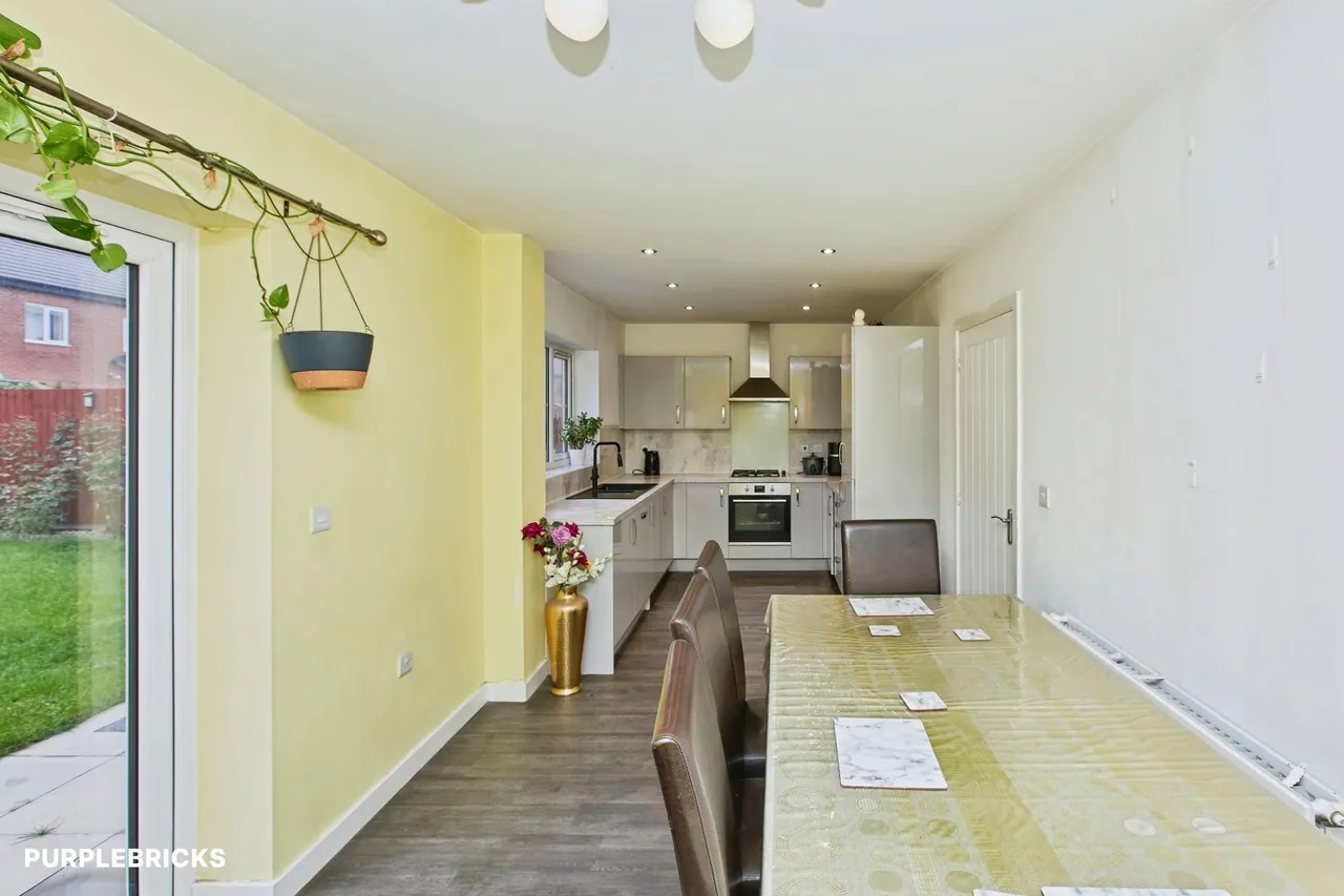 Featherstone Road, Boulton Moor, DE24, photo 15