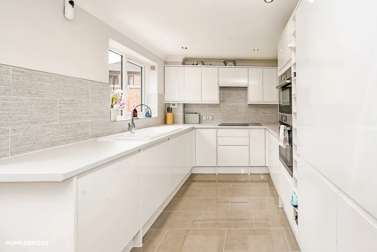 Barkus Way, High Wycombe, HP14, photo 8