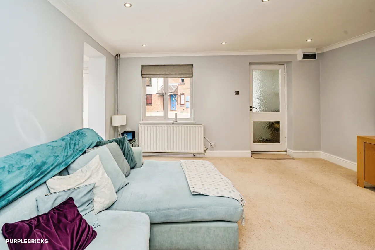 Barkus Way, High Wycombe, HP14, photo 6