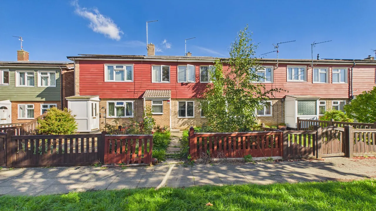 3 bed house for sale, Lowick Gardens, Peterborough