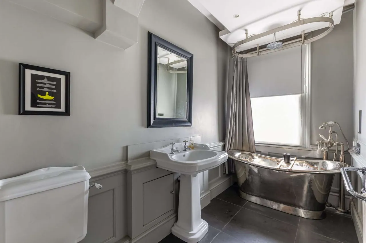 Hale Road, Farnham, GU9, photo 9