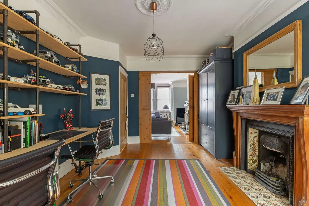 Hale Road, Farnham, GU9, photo 6