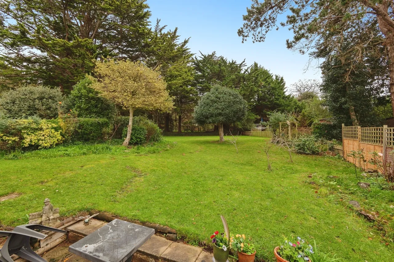 Cleeve Park, Chapel Cleeve, TA24, photo 12