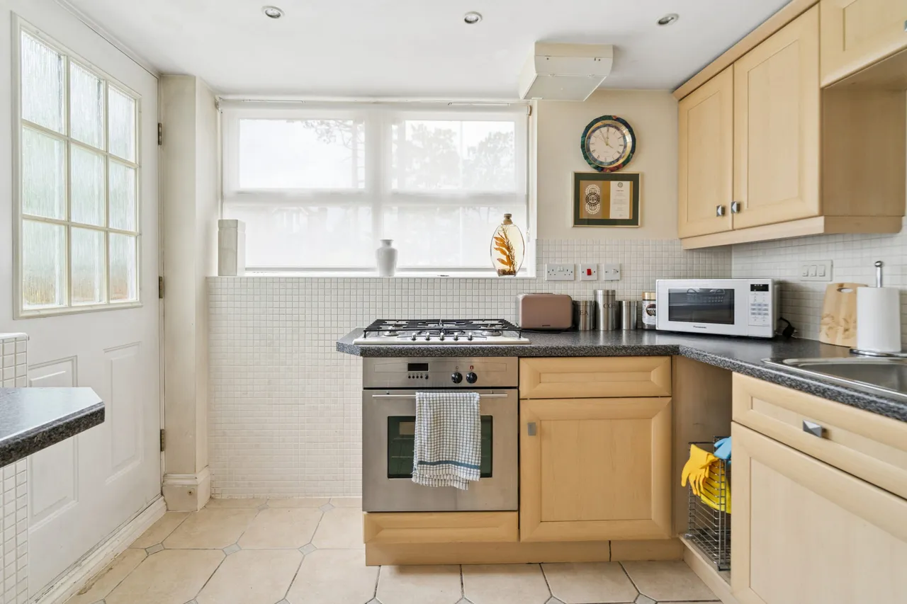 The Moorings Aldenham Road, Bushey, Bushey, WD23 2NR, photo 6