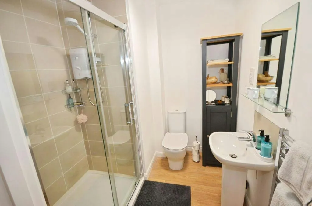 Glenfield Park, North Road, IV26, photo 7