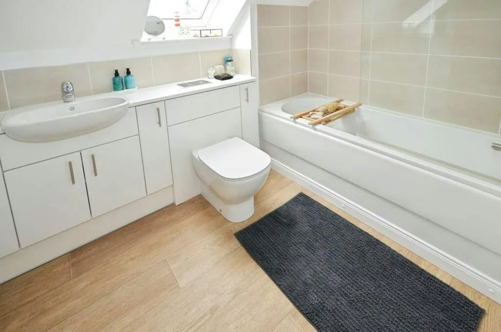 Glenfield Park, North Road, IV26, photo 8