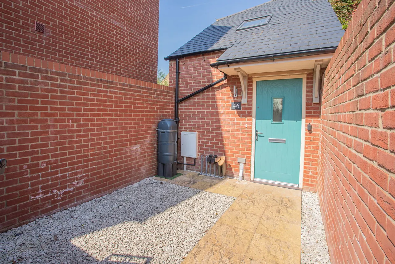 Brays Avenue, Tetbury, photo 9