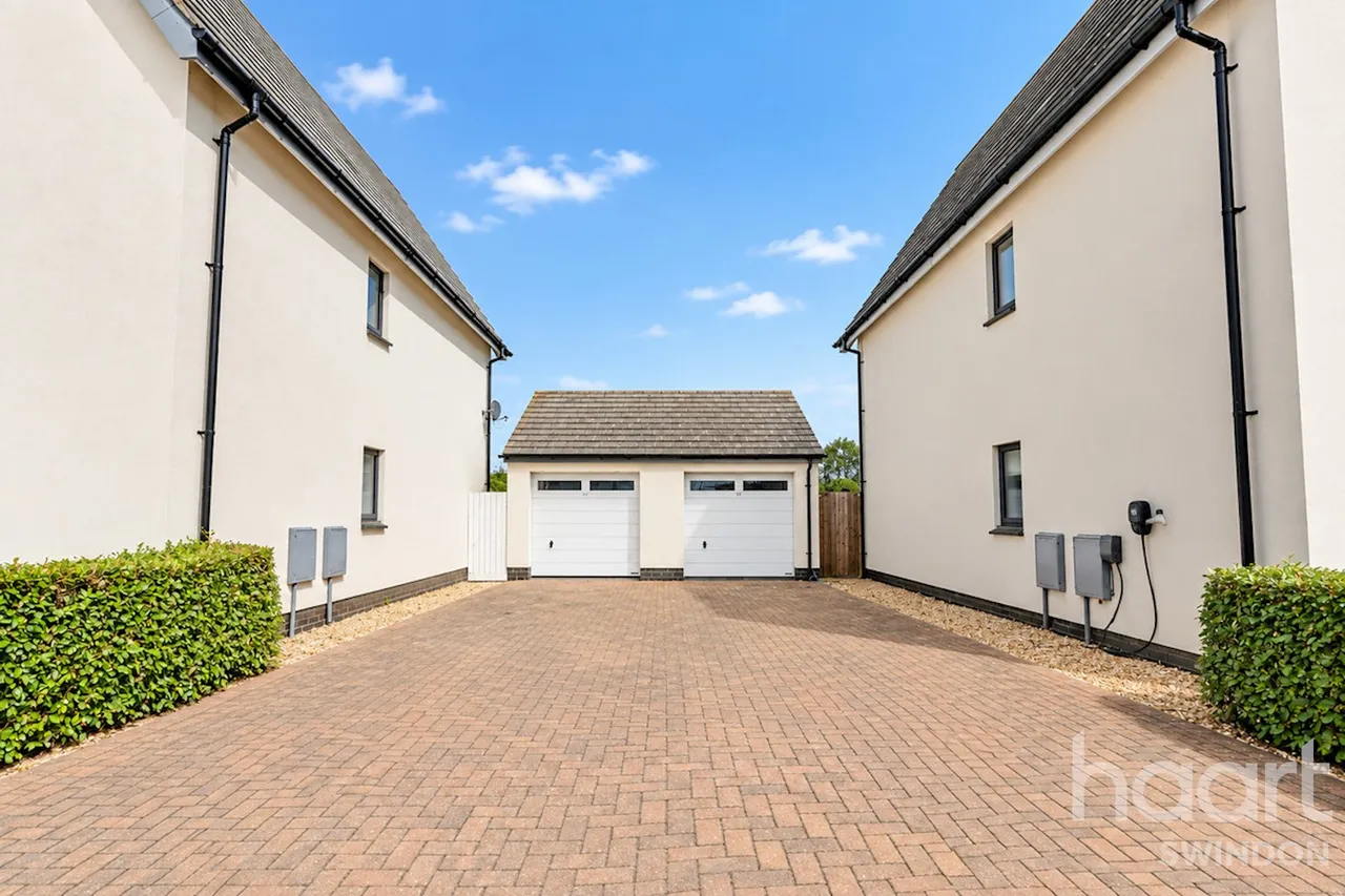 Rackham Close, Swindon, SN25, photo 17
