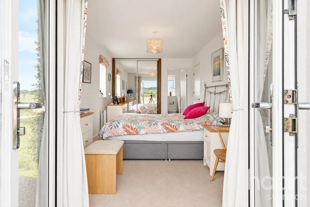 Rackham Close, Swindon, SN25, photo 16