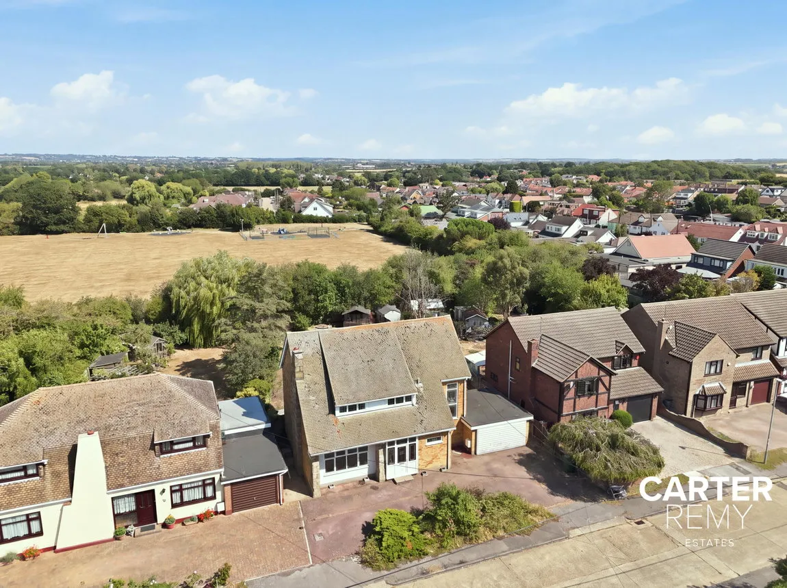 Kelly Road, Bowers Gifford, Basildon, SS13 2HL, photo 2