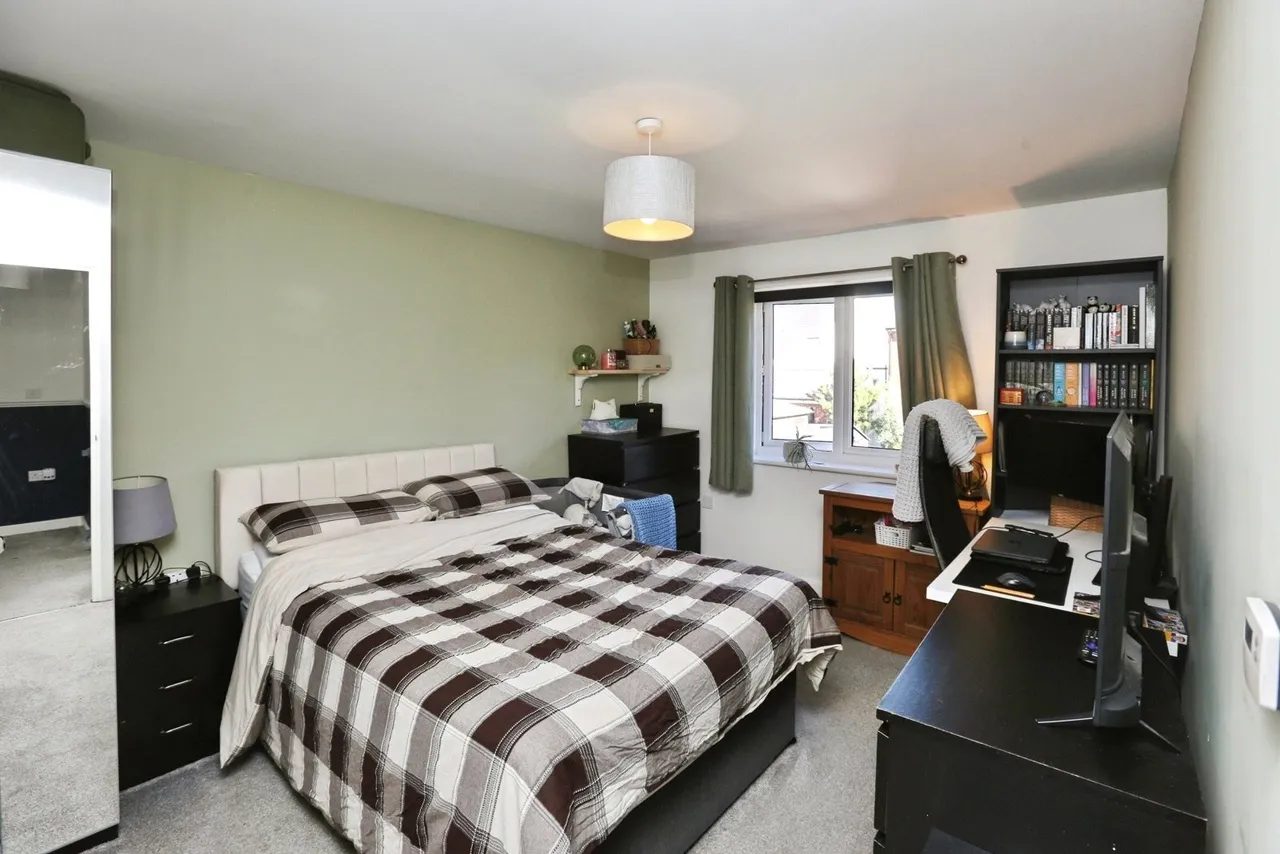 Chiltern Crescent, Fair Oak, SO50, photo 5
