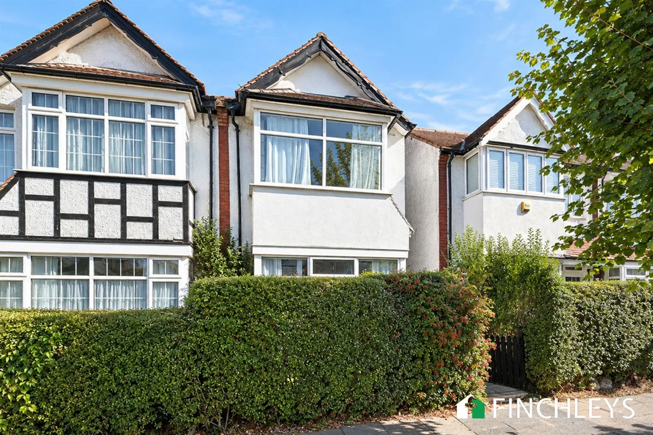 Hamilton Road, London, NW11, photo 12