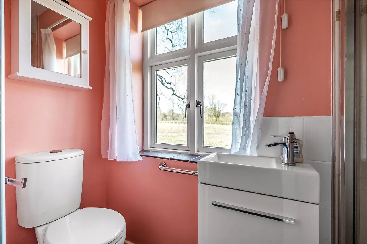 Glebe Road, Dorking, RH4, photo 9