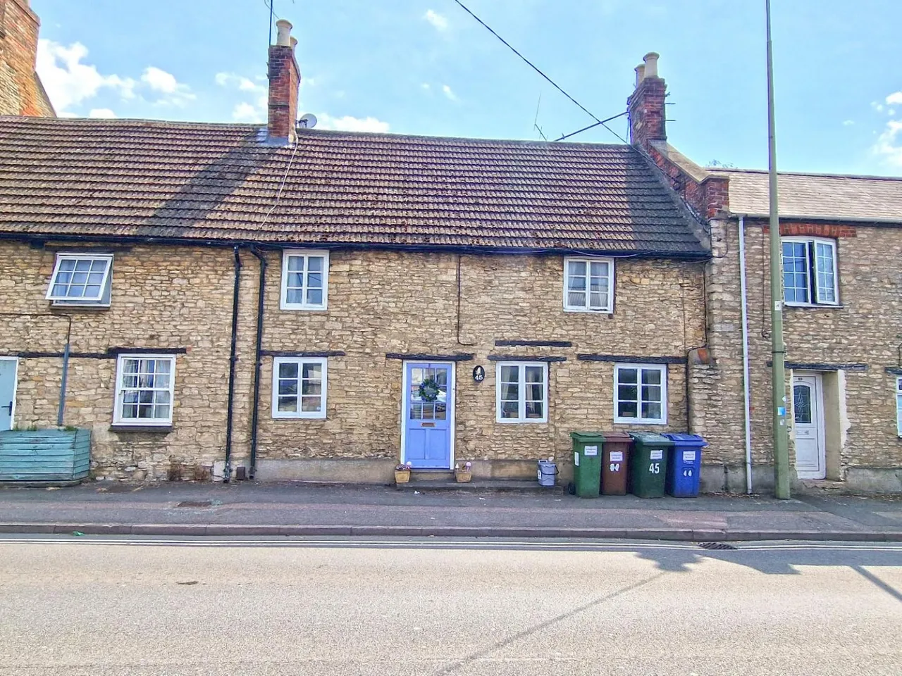 2 bed house for sale, Kings End, Bicester, OX26