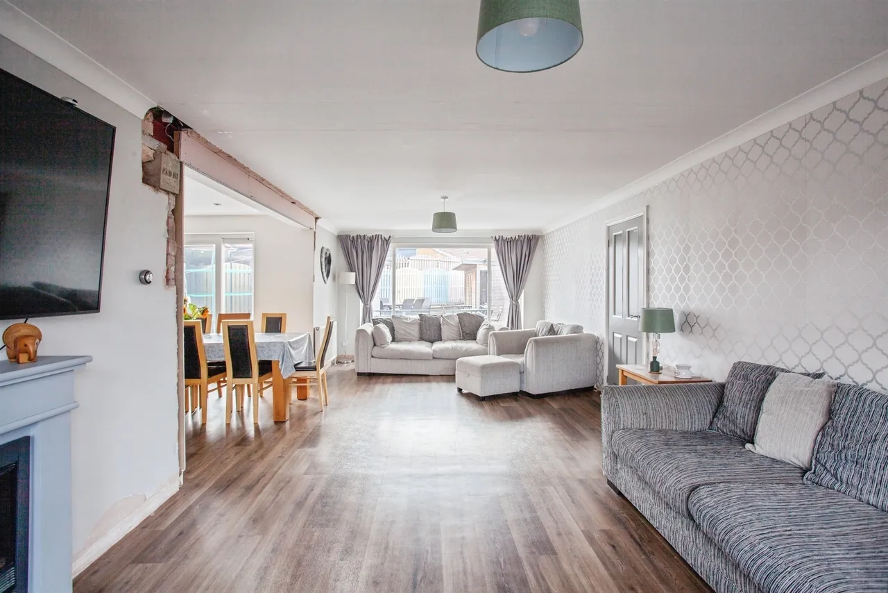 Hoober View, Rawmarsh, S62, photo 4