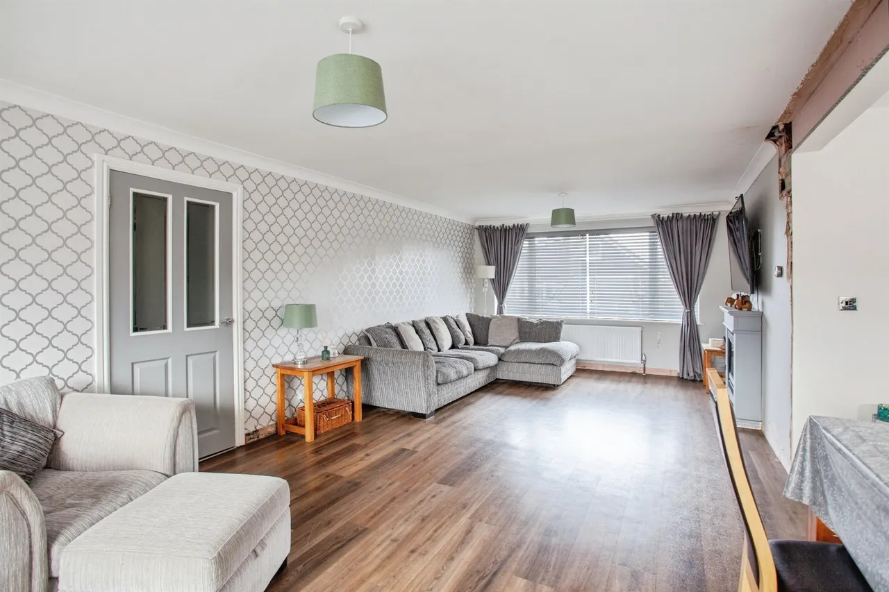 Hoober View, Rawmarsh, S62, photo 3