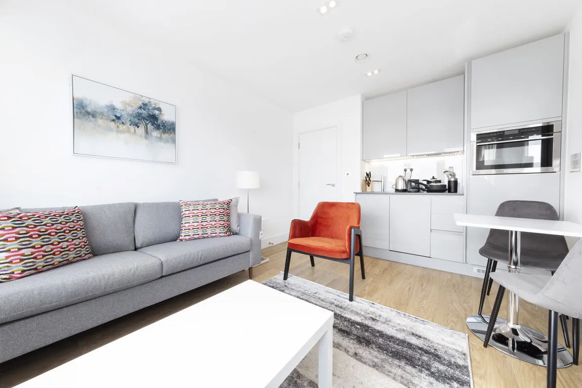 Laporte Way, Luton, photo 5