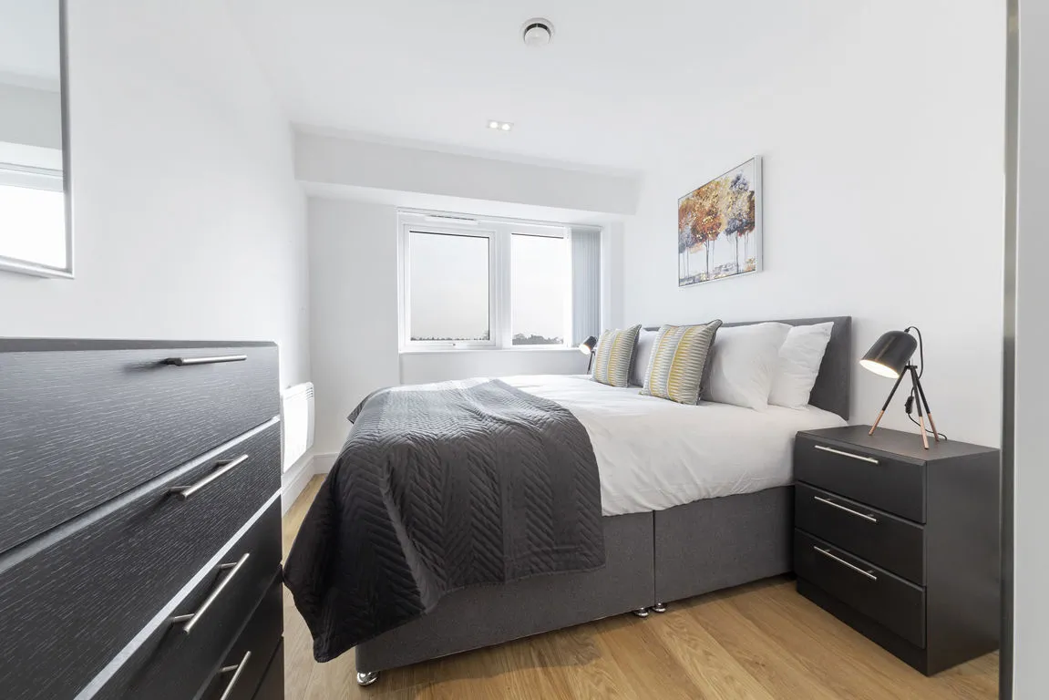 Laporte Way, Luton, photo 3